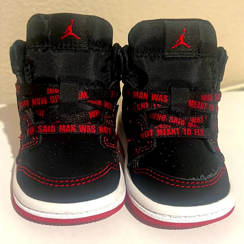 Baby’s Black/Red AirJorsan - Picture 1 of 6